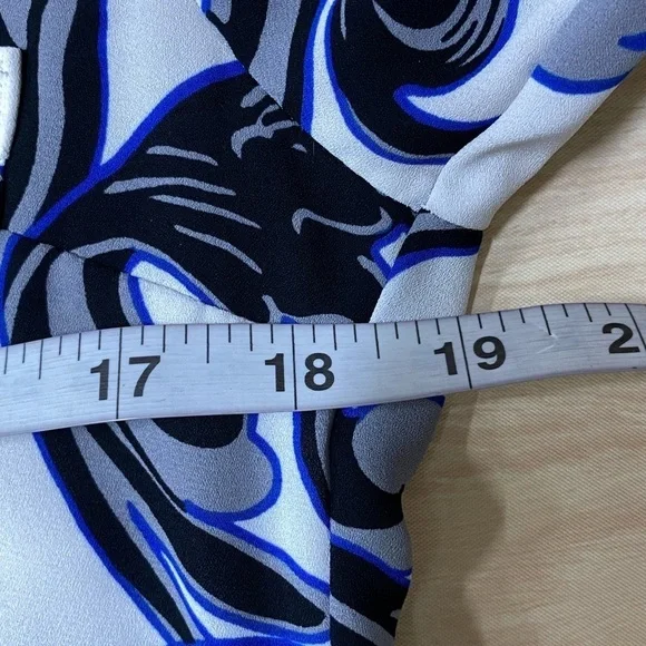 Express The Portofino Shirt Slim Fit White Black Blue Printed Size XS - Picture 3 of 5